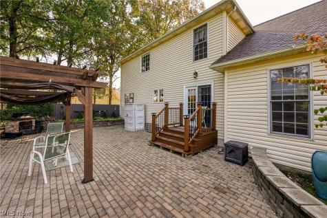 425 Middlestone Way Cuyahoga Falls OH 44223