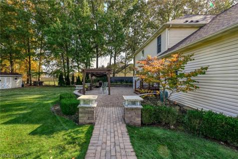 425 Middlestone Way Cuyahoga Falls OH 44223