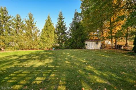 425 Middlestone Way Cuyahoga Falls OH 44223