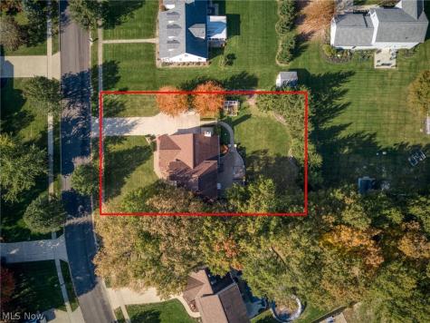 425 Middlestone Way Cuyahoga Falls OH 44223