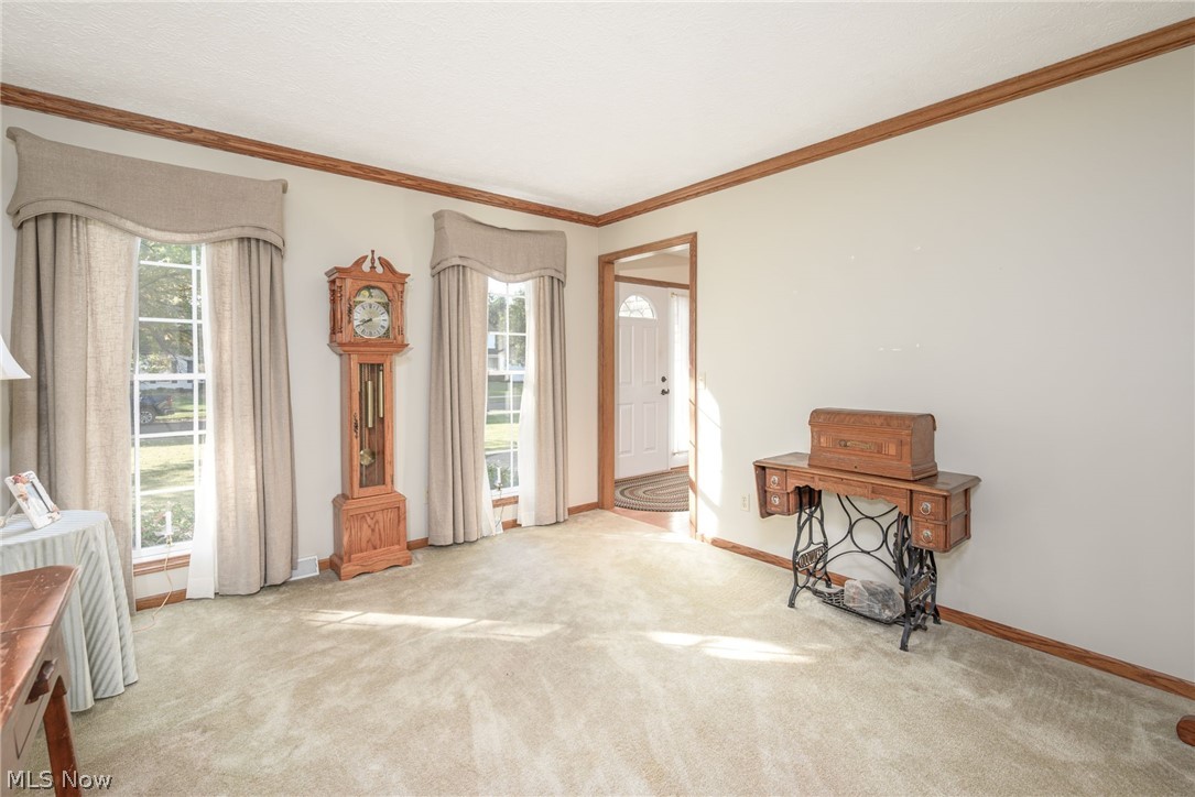 425 Middlestone Way Cuyahoga Falls OH 44223