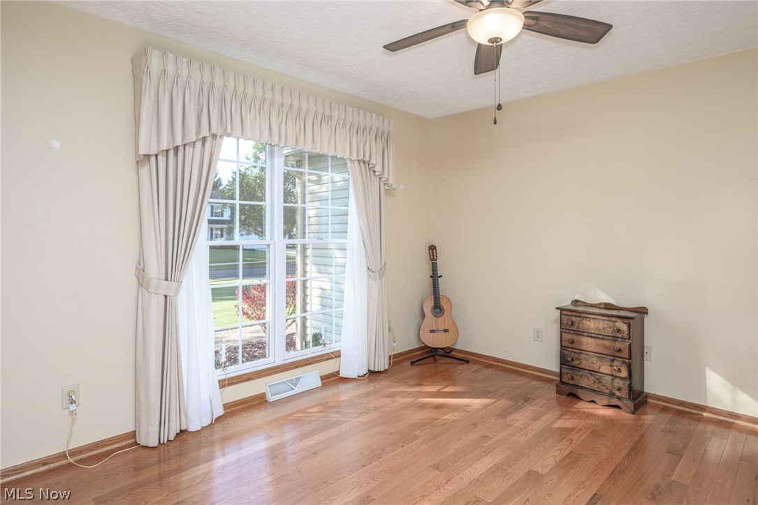 425 Middlestone Way Cuyahoga Falls OH 44223