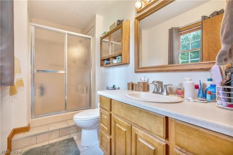 2420 Auberry Drive Akron OH 44312