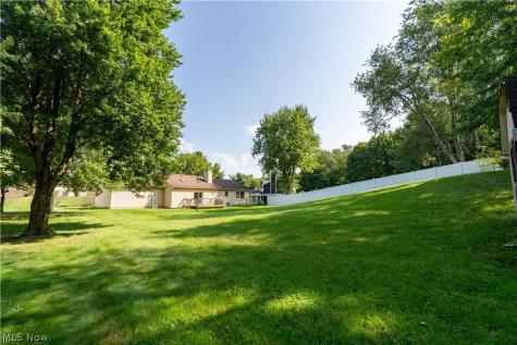 2420 Auberry Drive Akron OH 44312