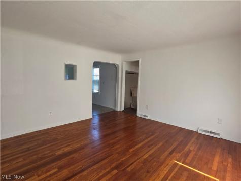 1301 Hulett Avenue Eastlake OH 44095