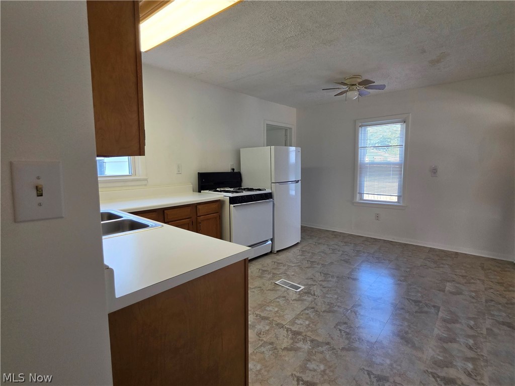 1301 Hulett Avenue Eastlake OH 44095