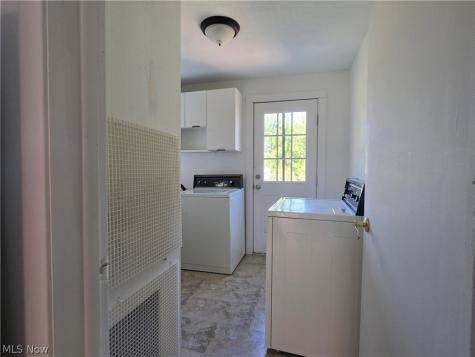 1301 Hulett Avenue Eastlake OH 44095