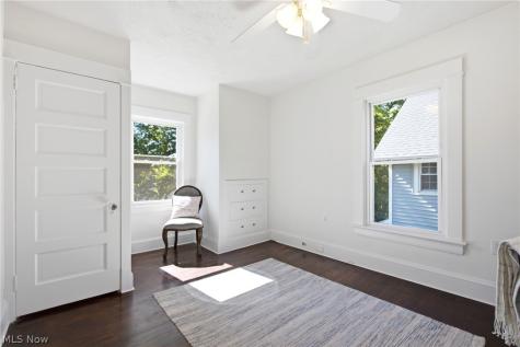 1348 Saint Charles Avenue Lakewood OH 44107