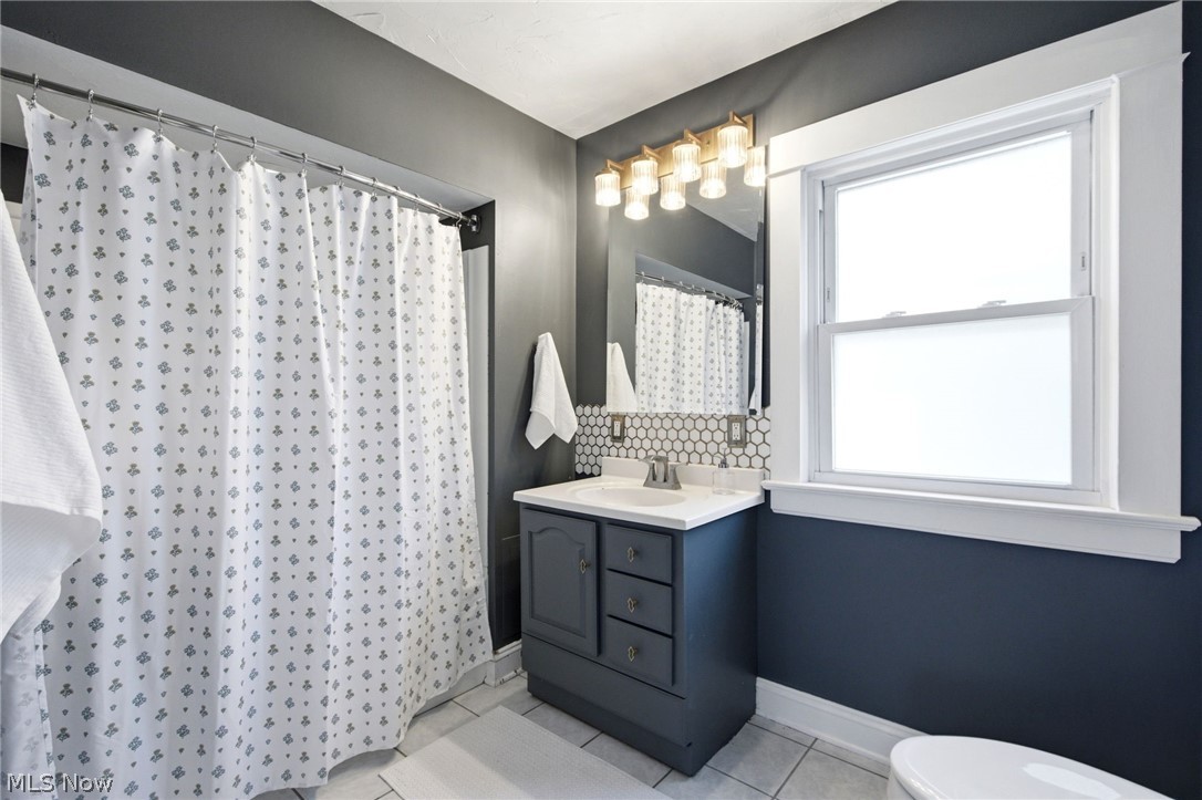 1348 Saint Charles Avenue Lakewood OH 44107