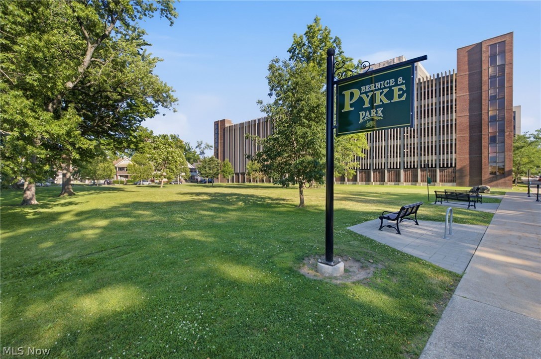 1348 Saint Charles Avenue Lakewood OH 44107