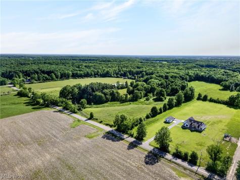 18844 Mennell Road Grafton OH 44044