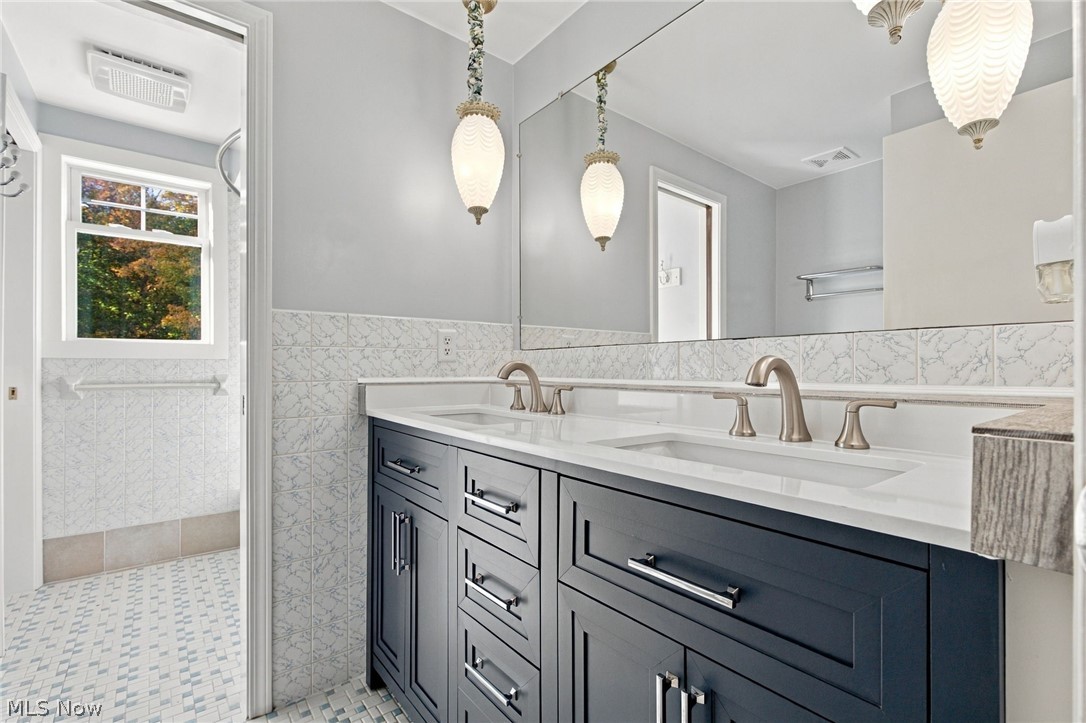7925 Pear Tree Drive Chesterland OH 44026