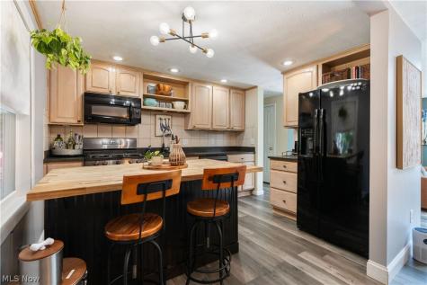 4222 Leewood Road Stow OH 44224