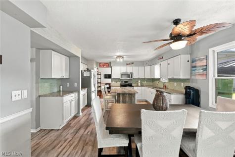 1205 Surfside Circle Aurora OH 44202