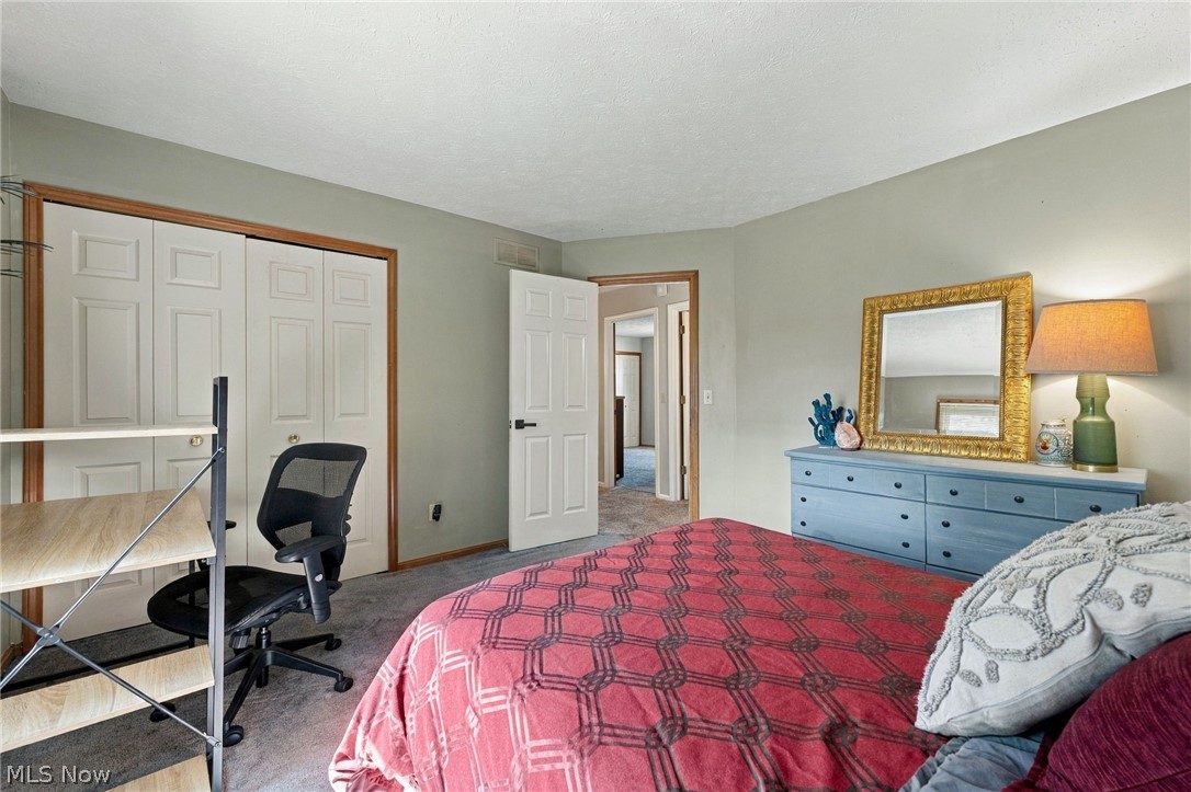 1205 Surfside Circle Aurora OH 44202