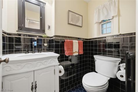 826 E Schaaf Road Brooklyn Heights OH 44131