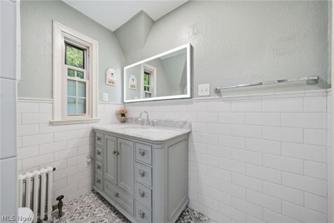 826 E Schaaf Road Brooklyn Heights OH 44131