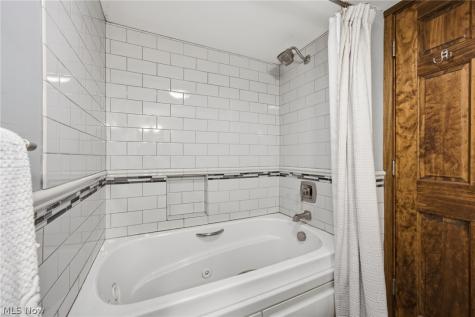 826 E Schaaf Road Brooklyn Heights OH 44131