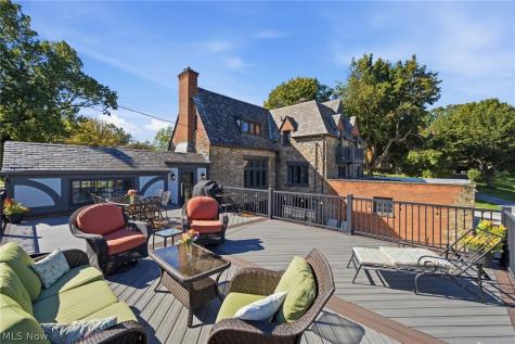 826 E Schaaf Road Brooklyn Heights OH 44131