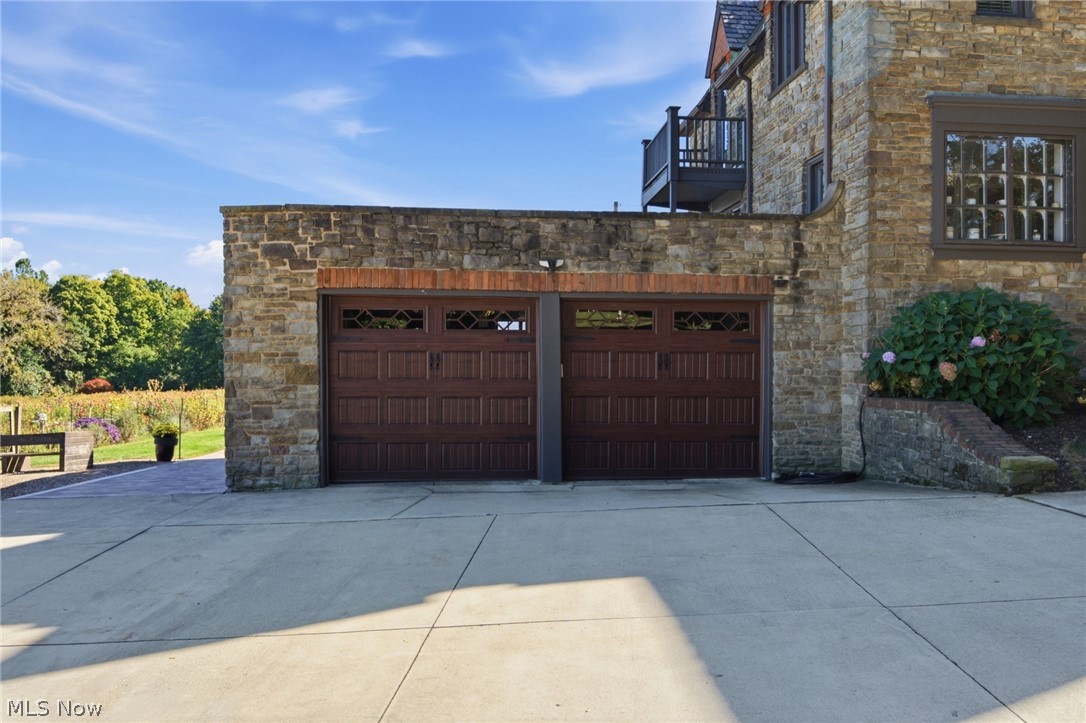 826 E Schaaf Road Brooklyn Heights OH 44131