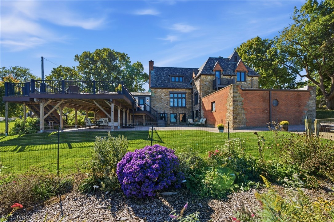 826 E Schaaf Road Brooklyn Heights OH 44131
