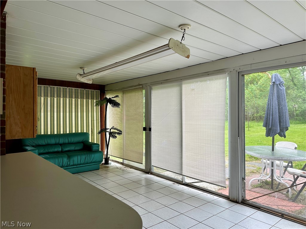 5004 Dunsmore Avenue Ashtabula OH 44004