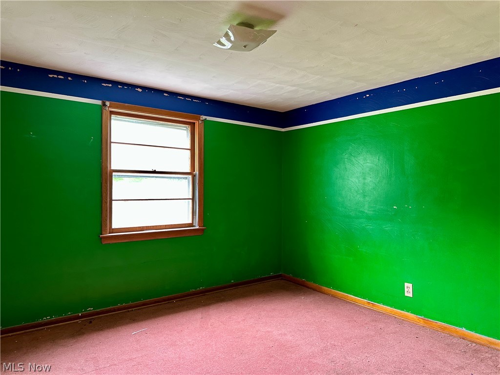 5004 Dunsmore Avenue Ashtabula OH 44004