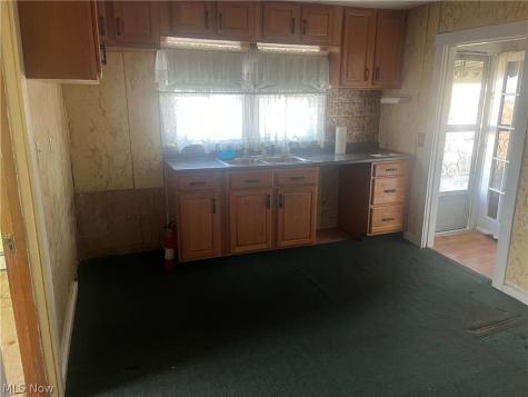 1216 Cisler Drive Marietta OH 45750