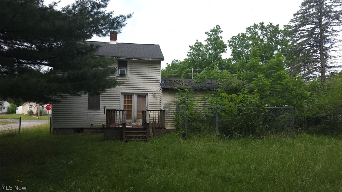 2143 Central Parkway Avenue SE Warren OH 44484