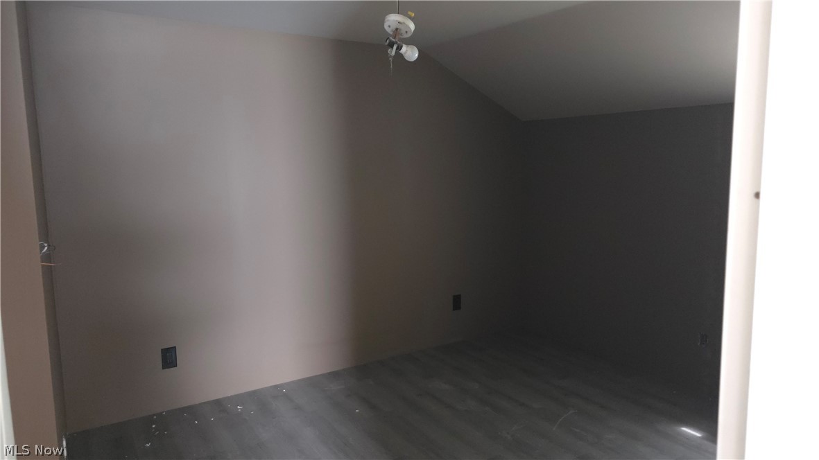 2143 Central Parkway Avenue SE Warren OH 44484