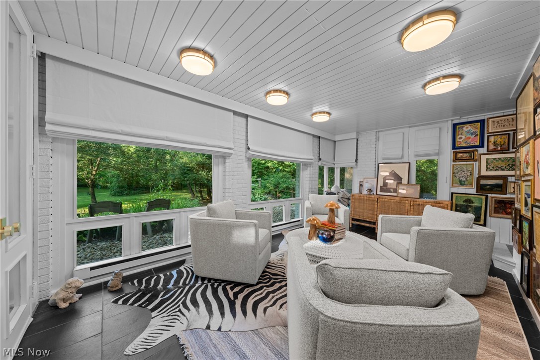 3305 Roundwood Road Hunting Valley OH 44022