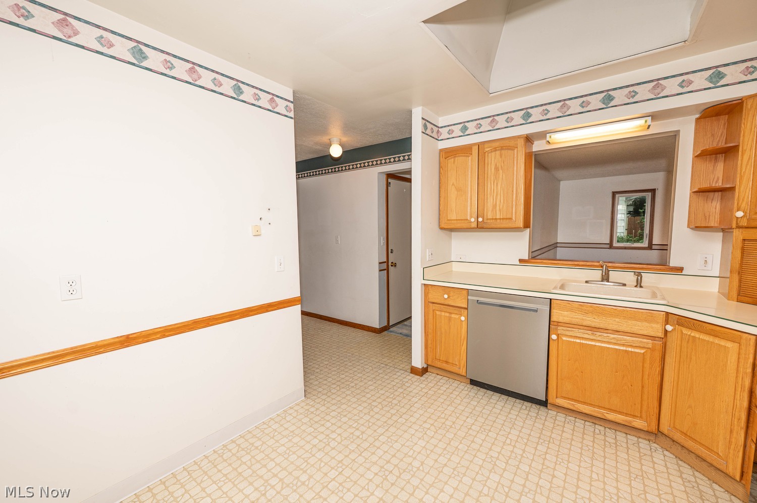 6562 Monterey Drive Mayfield Heights OH 44124