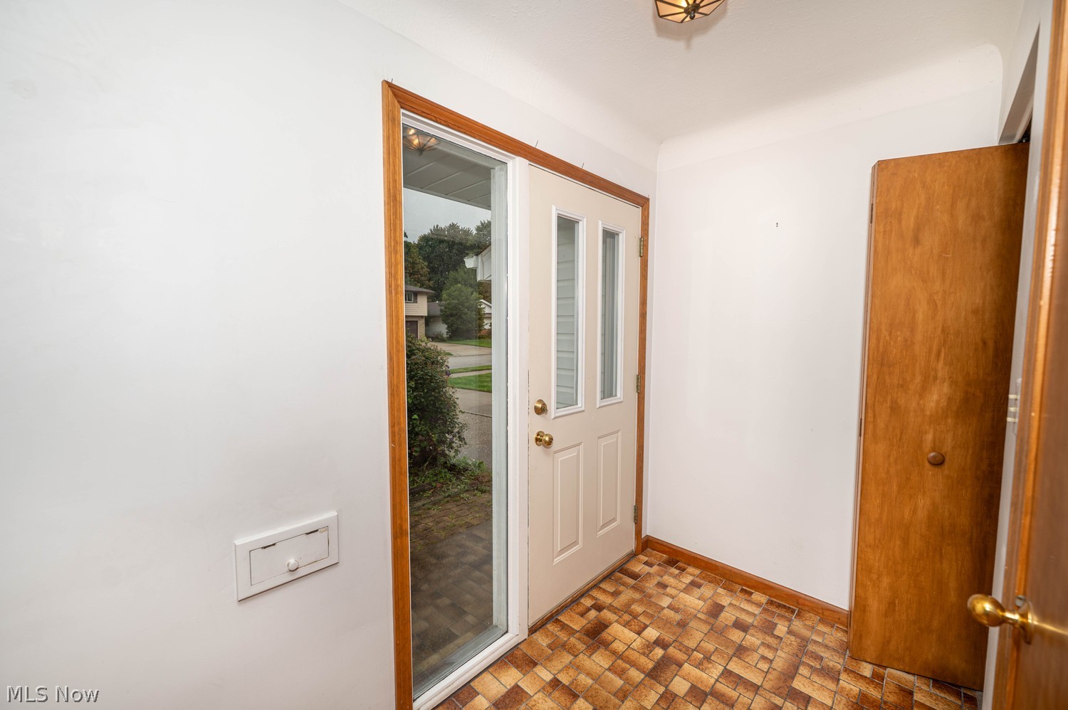 6562 Monterey Drive Mayfield Heights OH 44124