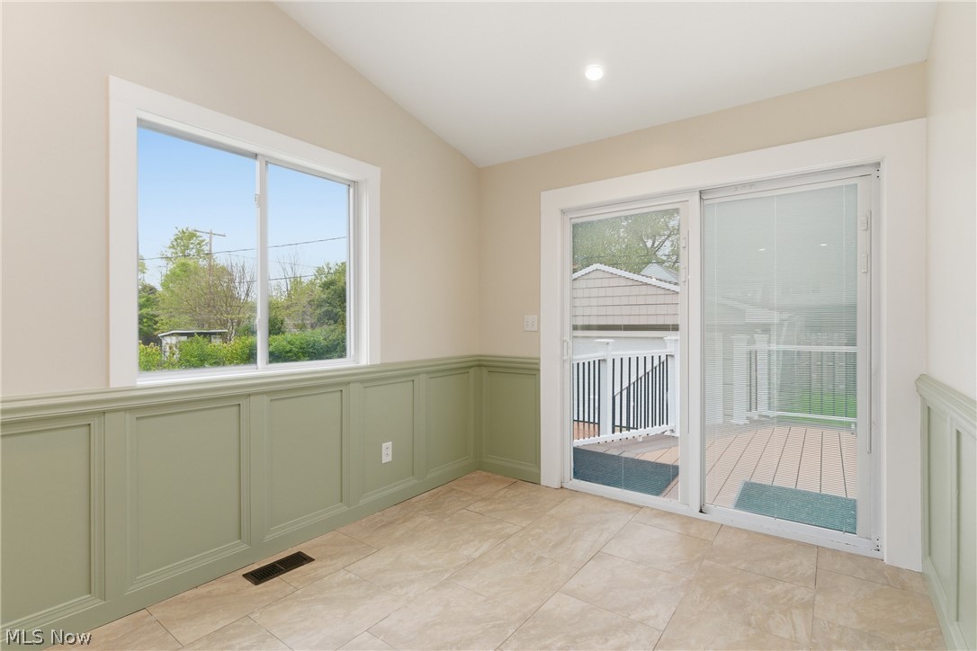 325 E 326th Street Willowick OH 44095