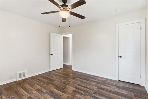 325 E 326th Street Willowick OH 44095