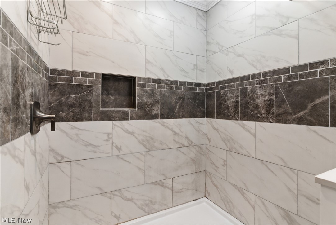 325 E 326th Street Willowick OH 44095