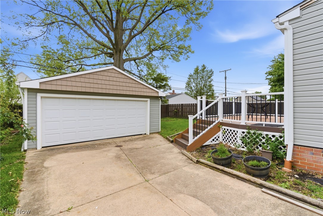 325 E 326th Street Willowick OH 44095