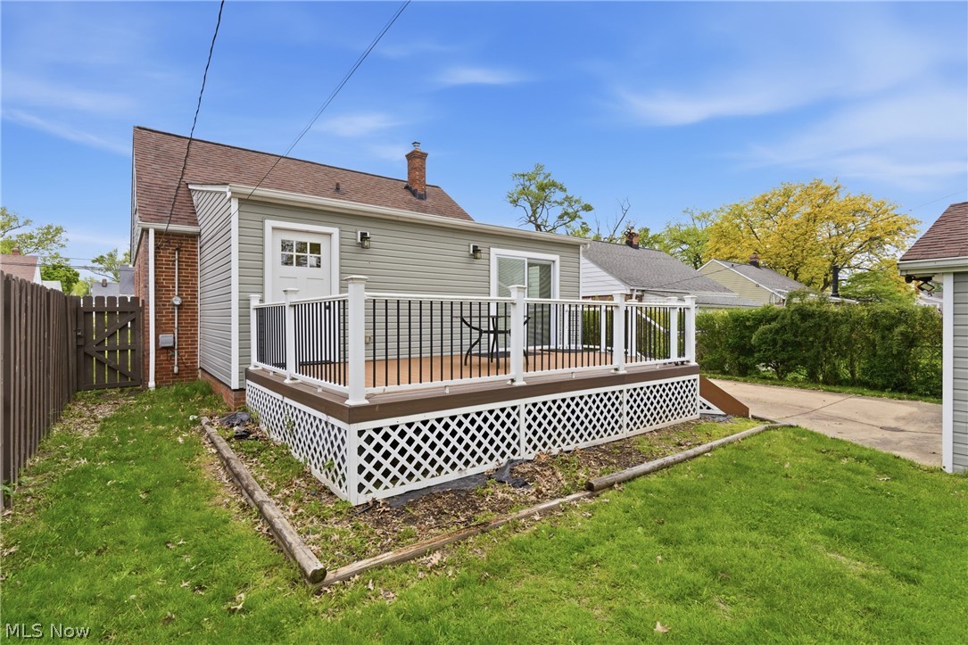 325 E 326th Street Willowick OH 44095