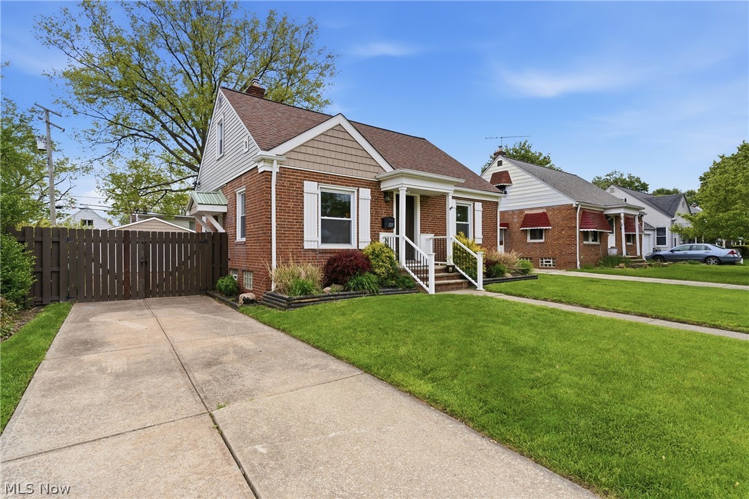 325 E 326th Street Willowick OH 44095