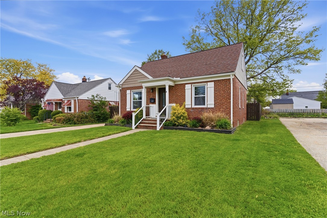 325 E 326th Street Willowick OH 44095