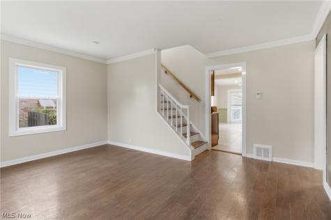 325 E 326th Street Willowick OH 44095