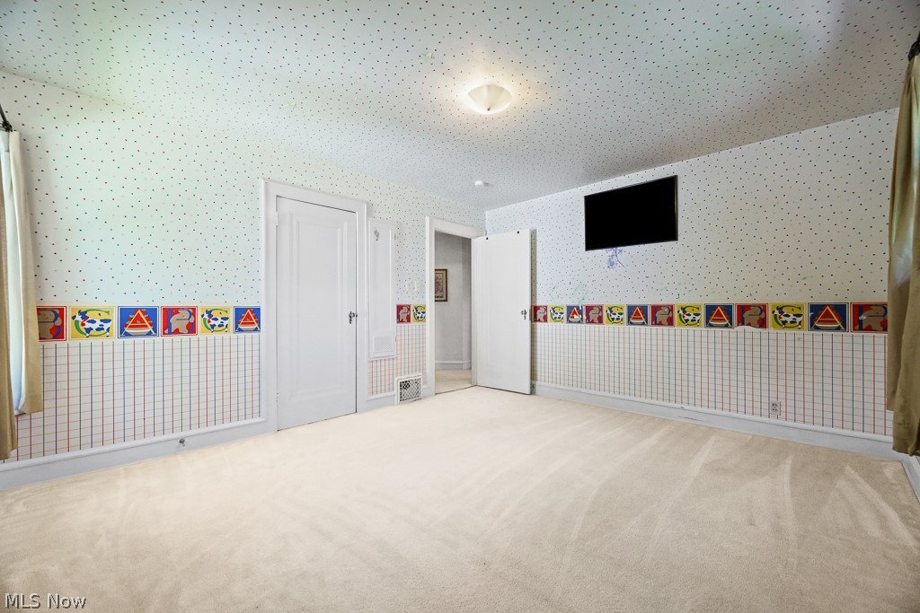 231 E Milton Street Alliance OH 44601