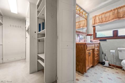 231 E Milton Street Alliance OH 44601