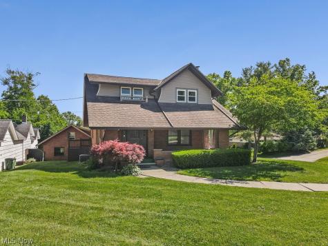 231 E Milton Street Alliance OH 44601