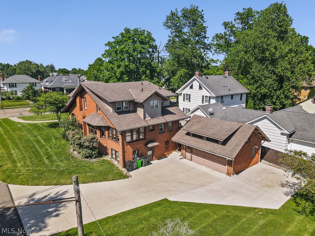231 E Milton Street Alliance OH 44601