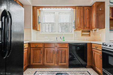 231 E Milton Street Alliance OH 44601