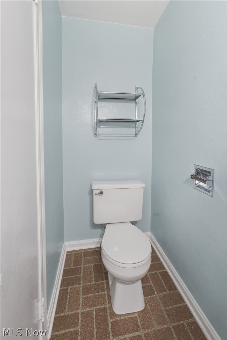 1031 3rd Street NE Massillon OH 44646