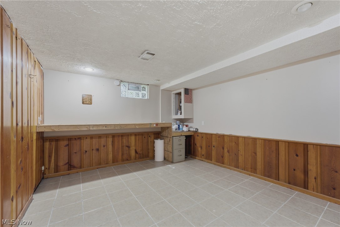 1031 3rd Street NE Massillon OH 44646