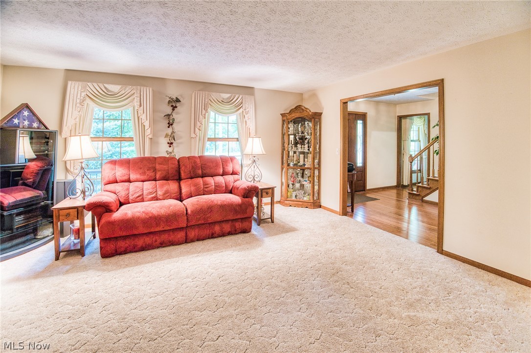 7215 Mildon Drive Leroy OH 44077