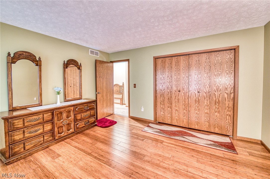 7215 Mildon Drive Leroy OH 44077